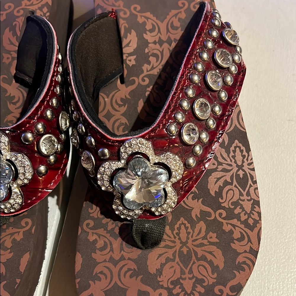Rustic Cultures studded and embellished Red and Brown flip-flop Sandals 10 - Picture 2 of 12